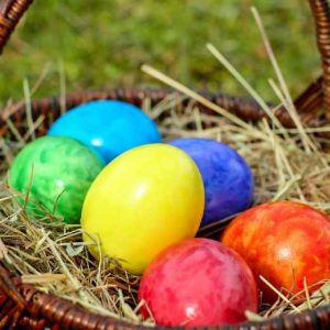 4 astuces pour organiser une chasse aux œufs de Pâques originale